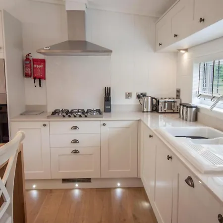Lodge 2 Bed In Oc-a32817 Pickering