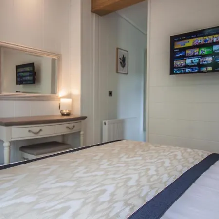 2 Bed In Oc-a32817 Lodge