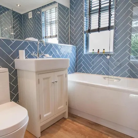 2 Bed In Oc-a32817 Lodge Pickering